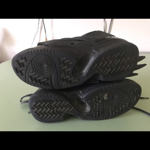 SOLD‼️JS WINGS 3.0 DARK KNIGHT BATMAN ADIDAS - Picture 3 of 5